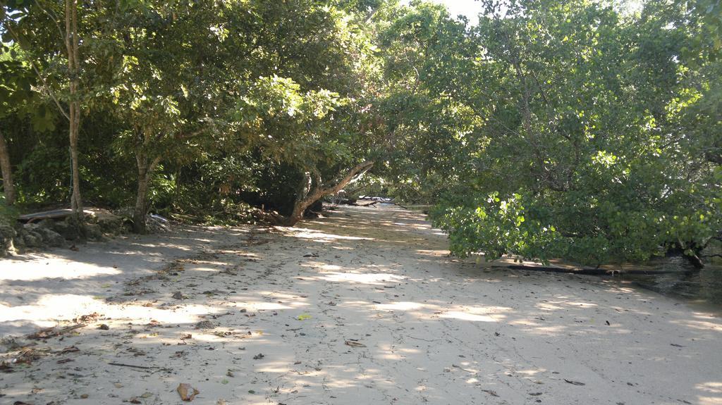 Cakalang Resort Bunaken Bagian luar foto